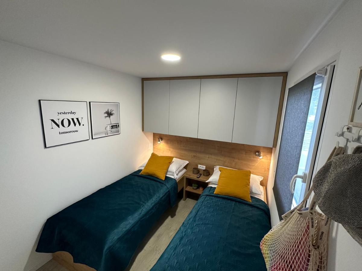 Mobile Home Mare Blu Rovanjska Eksteriør bilde